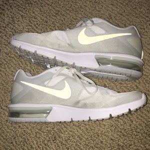 Men's Airmax (VERY LOW PRICE WILL NOT LAST LONG)